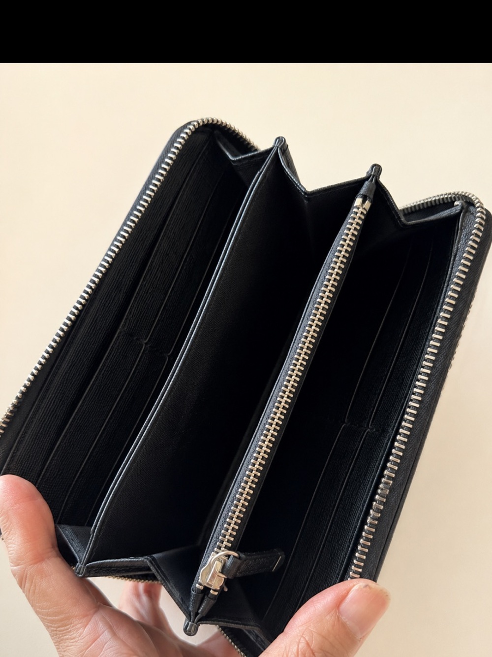 FENDI RARE KARLITO Studded Black Zip Wallet - Picture 4 of 10